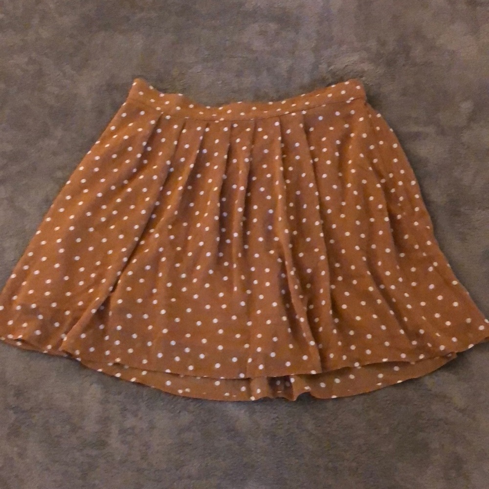 Old Navy camel polka dot skirt